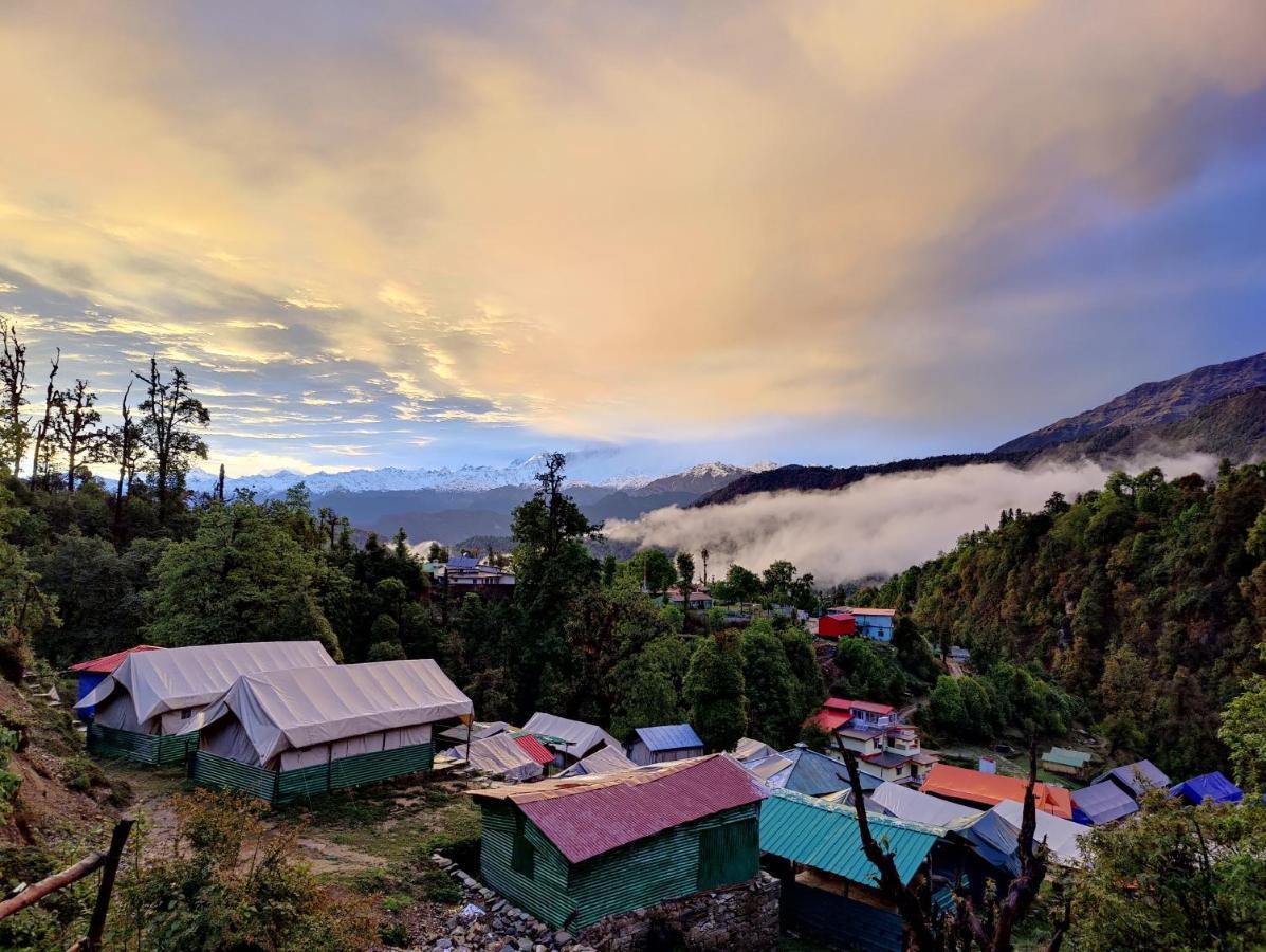ホテル The Bunker House Chopta エクステリア 写真